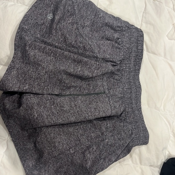 Lululemon shorts - Picture 5 of 7